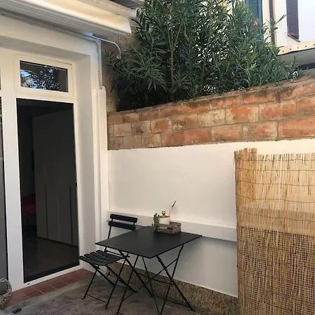 アパート Principe Ranocchio - Casa Nel Centro Storico フェラーラ