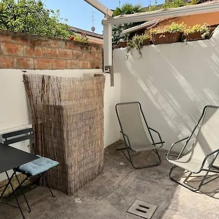 Principe Ranocchio - Casa Nel Centro Storico アパート フェラーラ