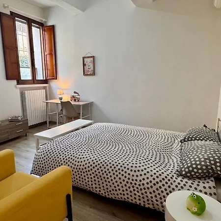 Principe Ranocchio - Casa Nel Centro Storico アパート *